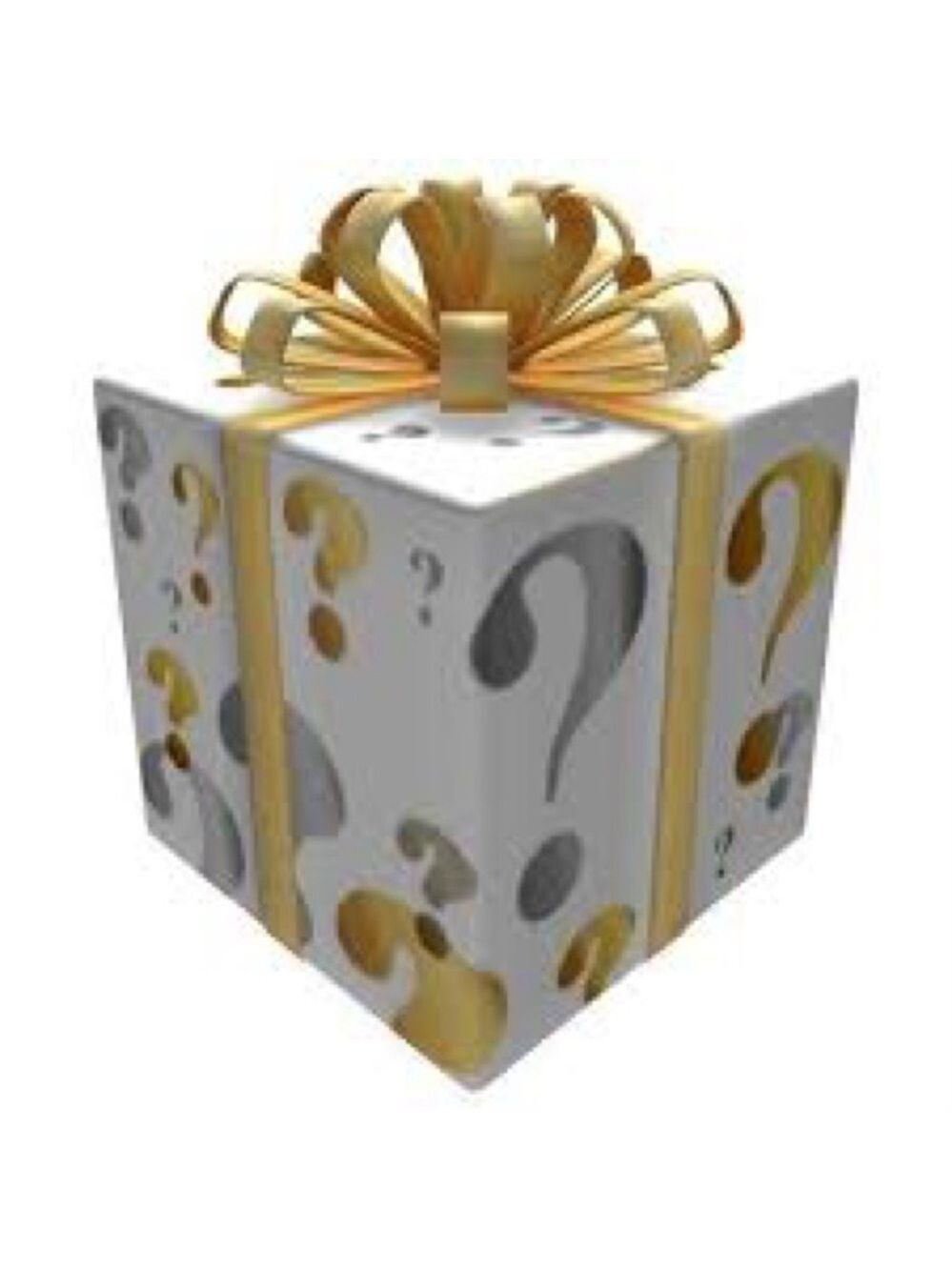 Women’s mystery box of Tops
